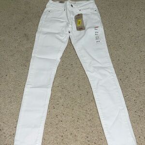Levi skinny jeans